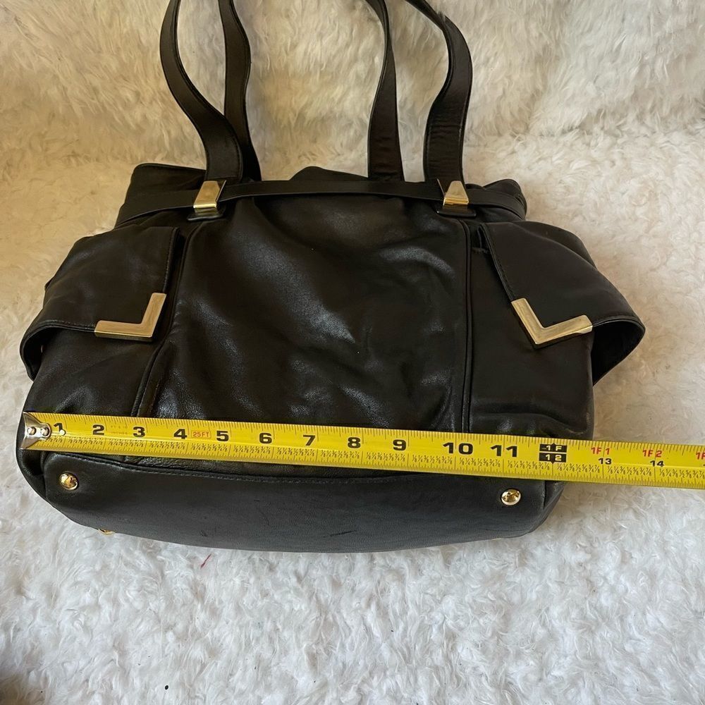 Authentic Michael Kors Beverly soft leather black drawstring satchel - Picture 5 of 12